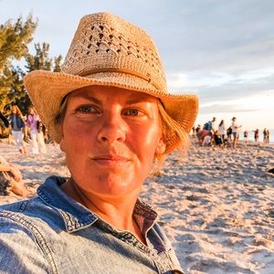 Meet your Posher, Heather